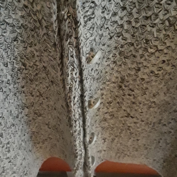 Sweater - Picture 4 of 4